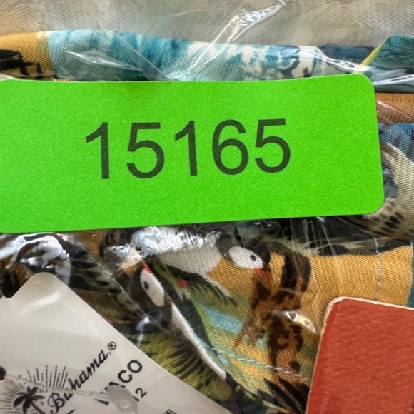 NEW Relax Tommy Bahama Women's Short Sleeve Tropical Beach Scene Camp Shirt L‎ - Picture 16 of 16